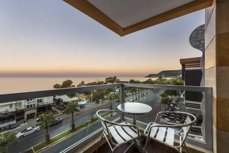 Jakuzili Standart Oda 3